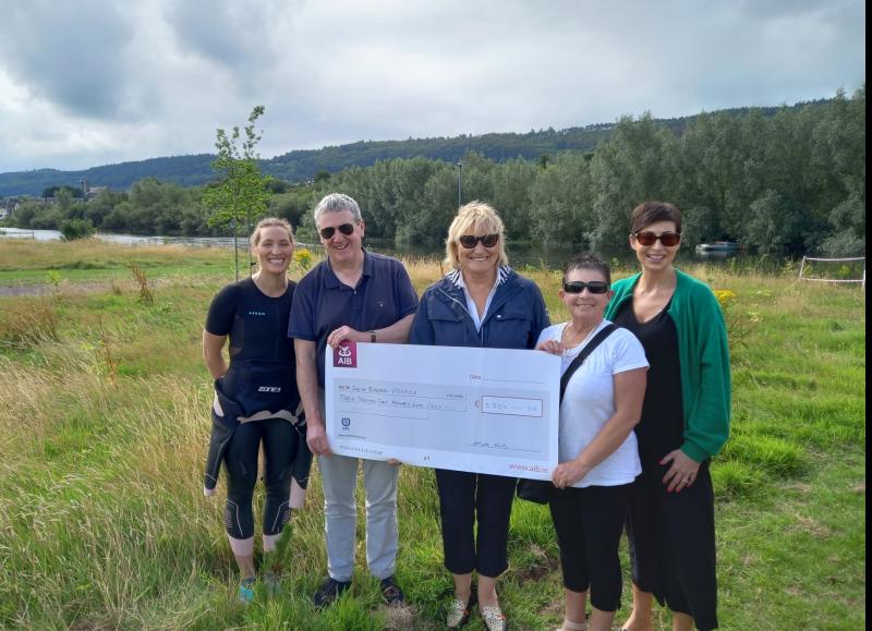 South Tipperary Hospice Movement receives proceeds of Carrick-on-Suir river swimming races 