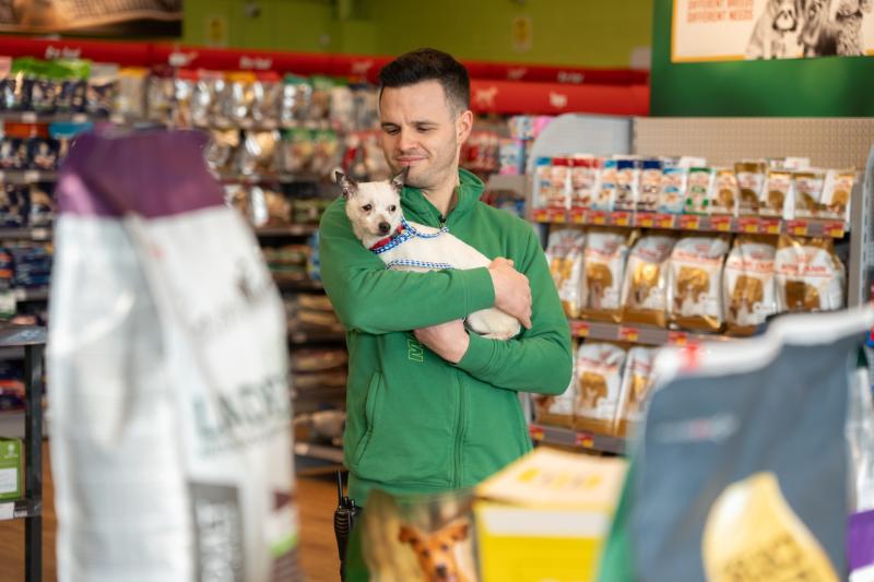 Maxi Zoo launches campaign aimed at caring more for older pets 