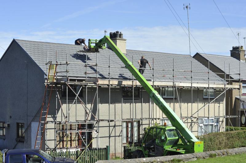 People divided by person who 'grassed up' neighbour to council over extension