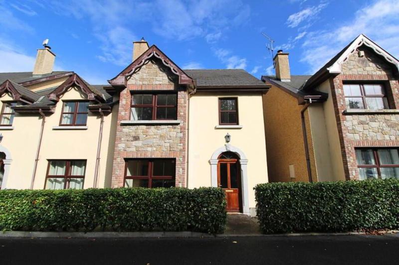 Check out this three-bedroom turnkey home on sale in Tipperary for under €250,000