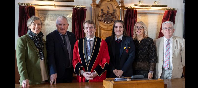 Students of secondary school in Tipperary are honoured by town's first citizen