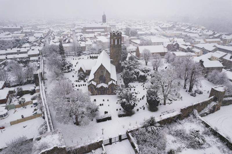 STUNNING PICTURE: A view of Clonmel covered in a blanket of snow on Sunday afternoon 