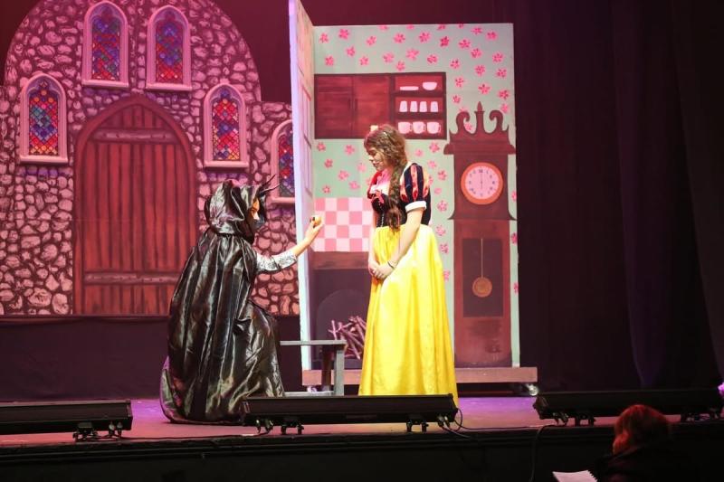 A spectacular show put on in Tipperary Town by St Anne’s  and The Abbey School  