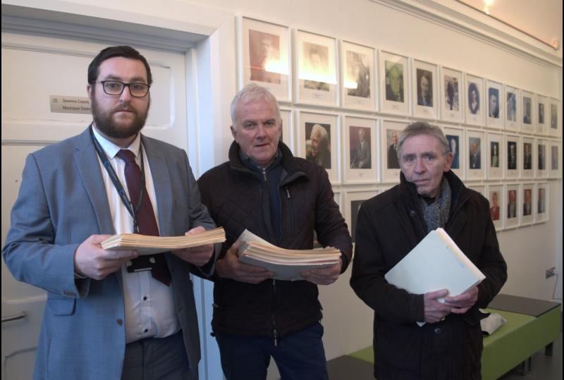 Councillor criticised for raising Carrick-on-Suir parking petition at council meeting 