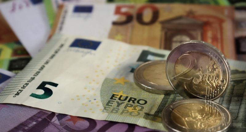 CHA-CHING! Lucky Tipperary man wins big in local Split the Pot draw