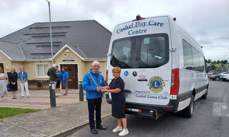 Local Tipperary Lions Club welcomes addition of new wheelchair-friendly bus