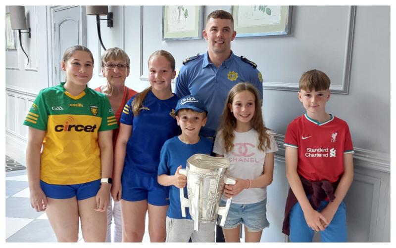 All-Ireland winning captain and Laois Garda quizzed by young GAA fans at Portlaoise homecoming
