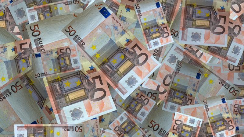 CHA-CHING! Lucky Tipperary man wins jackpot prize in local Split the Pot draw