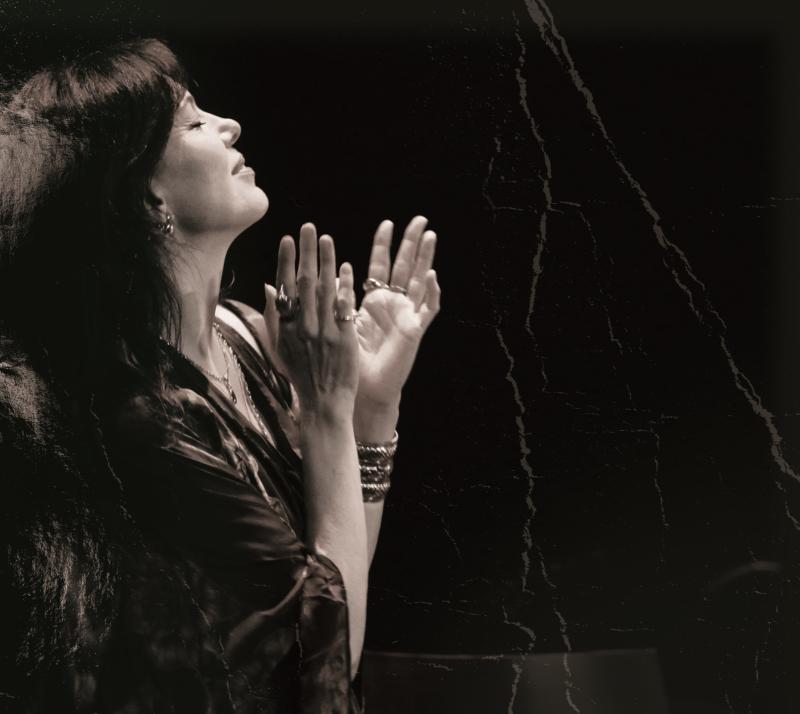 Imelda May to bring intimate 'Raised on Songs & Stories' show to Tipperary