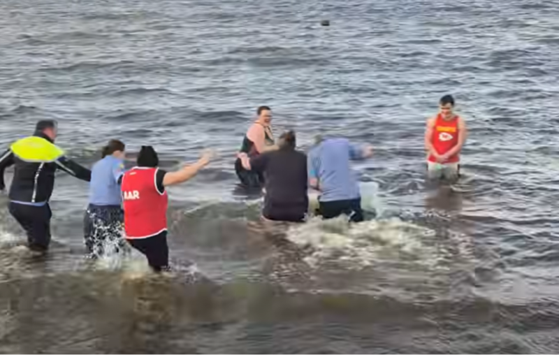 WATCH: Garda&iacute; brave chilly waters for annual autism awareness fundraiser in Tipperary