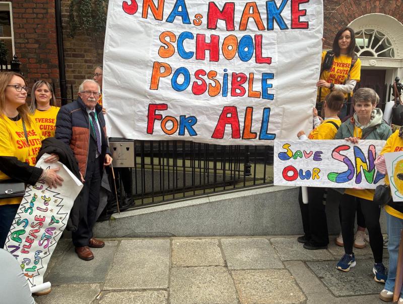 Deputy joins SNAs and parents in solidarity at D&aacute;il protest over allocation review pause