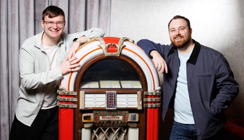 2FM broadcaster from Tipperary co-hosts special Seacthtain na Gaeilge series of programmes&nbsp;