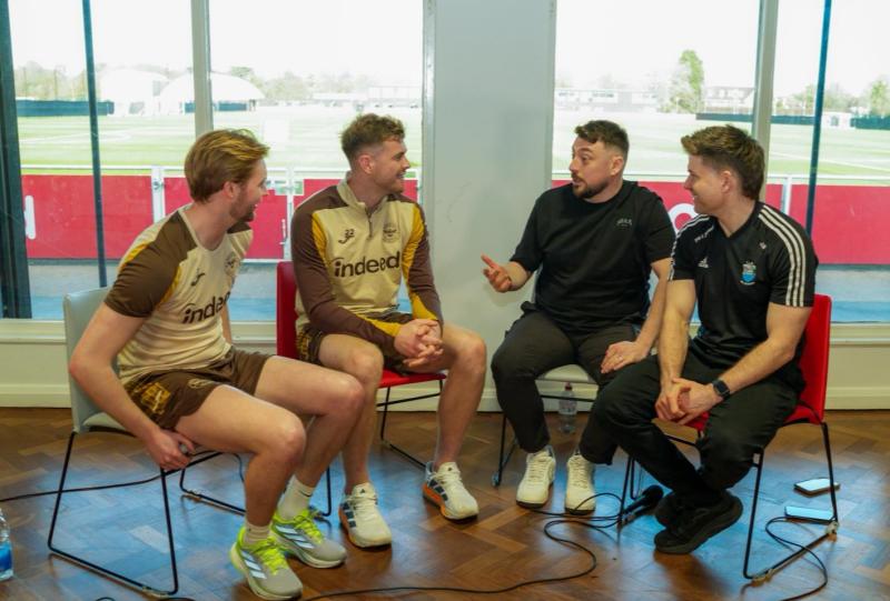 WATCH: Hilarious moment between Irish internationals and The 2 Johnnies on their podcast