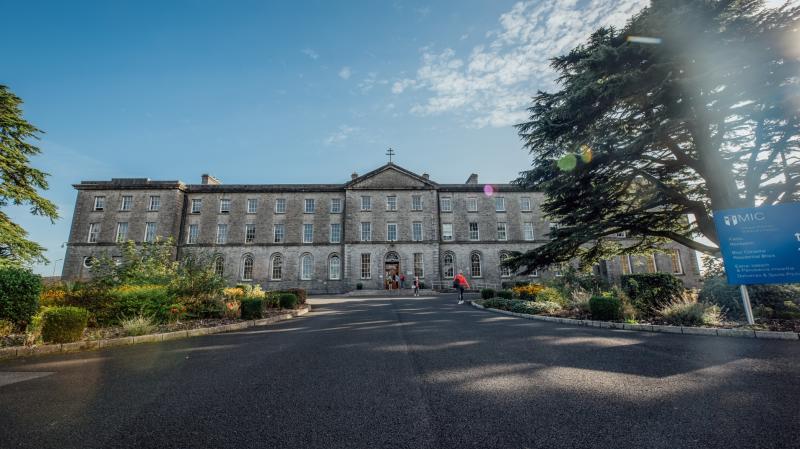 Tipperary-based academic plays key role in new TG4 Irish language quiz show