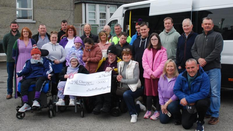 PICTURE: Tipperary school receives &euro;5,000 donation from local ploughing group