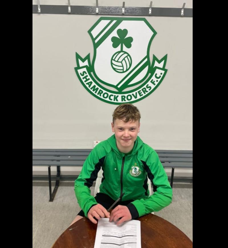Son of Roscrea Councillor signs professional contract at Shamrock Rovers