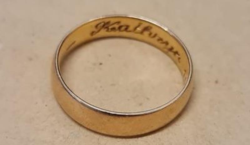 Fellowship of the Ring: Tipperary gardaí seek owners of ring found in store