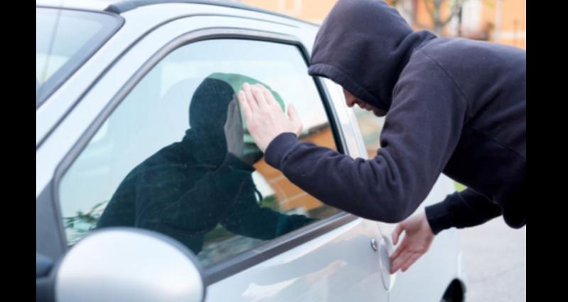 BREAKING: Tipperary gardaí investigate spate of thefts from cars in two Tipperary towns
