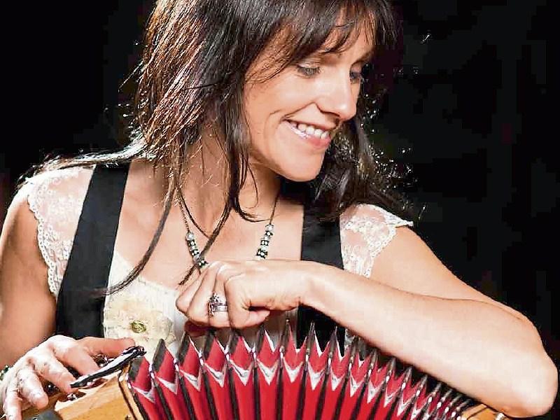 Tipperary festivals: Sharon Shannon and Crystal Swing are all set for Nenagh  Castlefest
