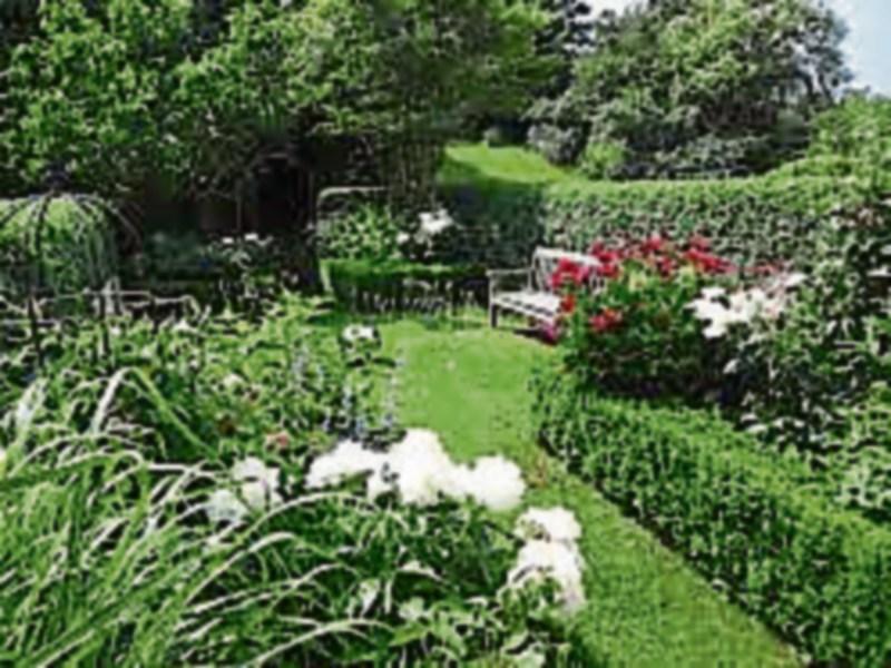 Open Garden Day at Ardfinnan for Marymount Hospice and Hospital, Cork