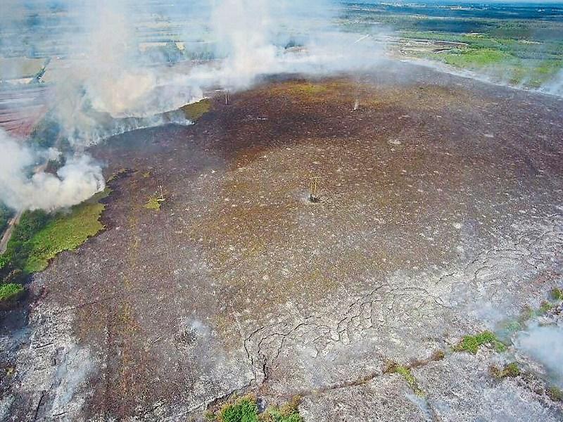 Tipperary fire fighters battle gorse fires in the Comeragh Mountain and Littleton area