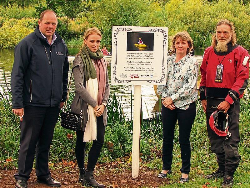 Plaque in memory of Ted Lenehan unveiled at Cahir