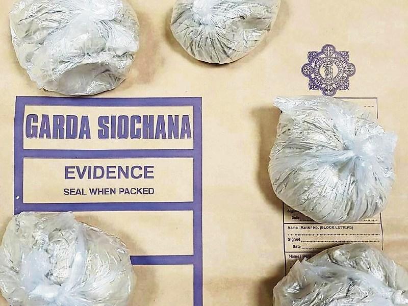 Man continues to be detained in Garda custody in connection with €90,000 heroin found in Carrick-on-Suir area