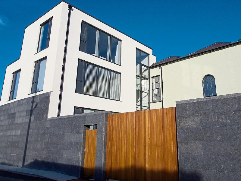 Carrick-on-Suir’s revamped Town Hall on track to re-open before Christmas