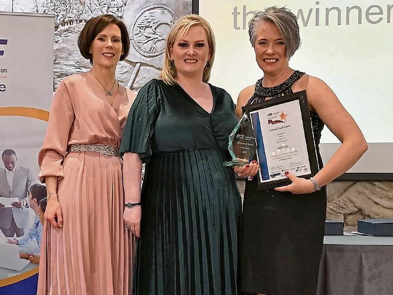 HSE coach wins award