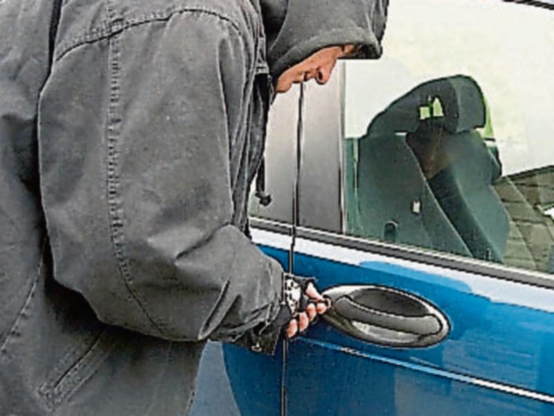 Theft from car in Cahir