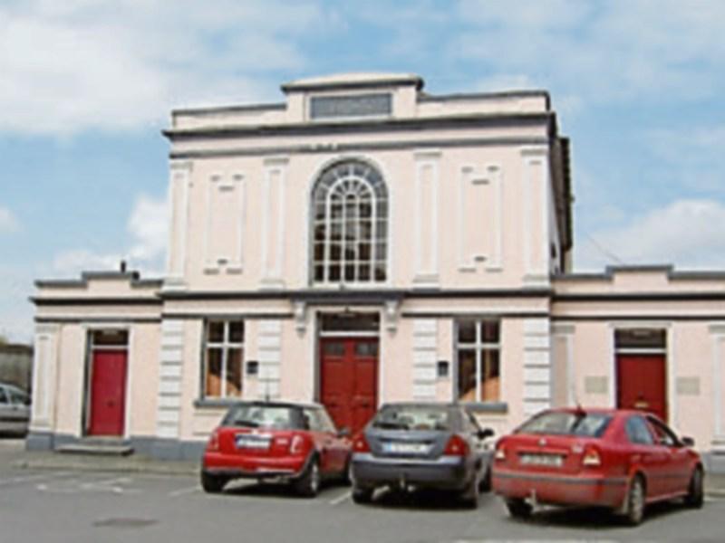 Co. Tipperary man appears in court charged with smashing property at Killenaule shop with hammer 