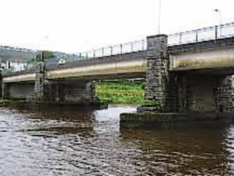 Council to review repair works at Carrick-on-Suir bridge following councillor’s complaint
