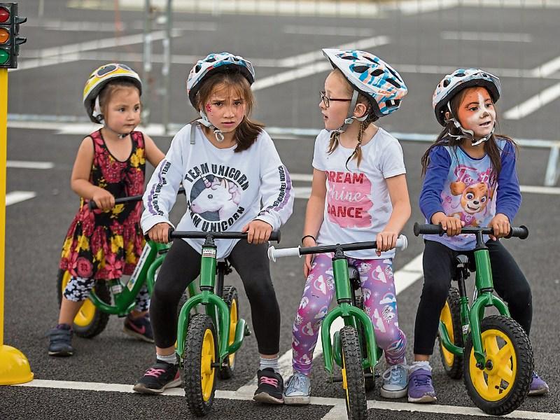 Tipperary pop-up street velodrome proves a huge hit in Clonmel