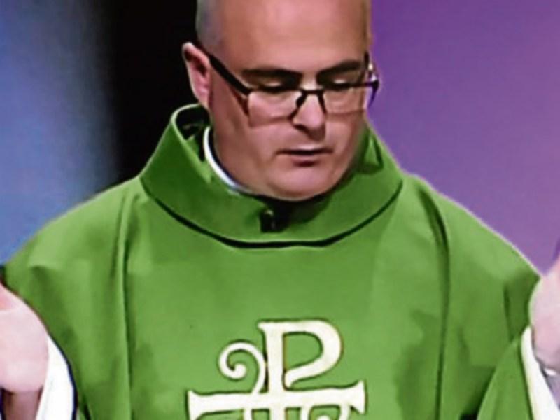 Clonmel priest lobbies junior health minister for improved mental health services in Tipperary