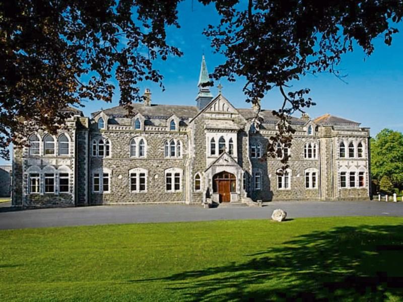 ‘Very good’ teaching of science at Roscrea’s Cistercian College