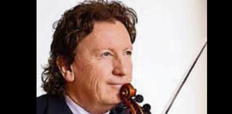 Frankie Gavin and guests live in Lonergans pub, Clonmel, on August 12