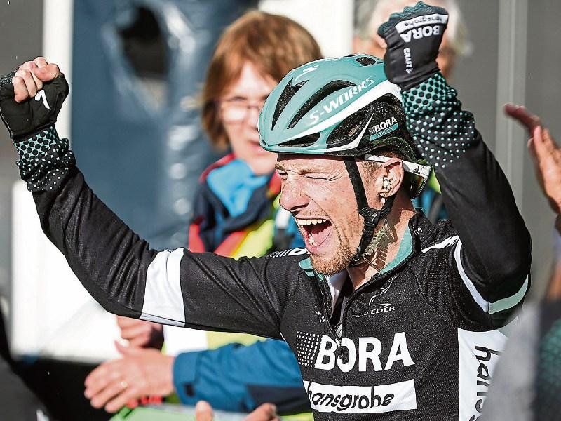 Carrick-on-Suir cyclist Sam Bennett wins first stage of tour in Belgium 