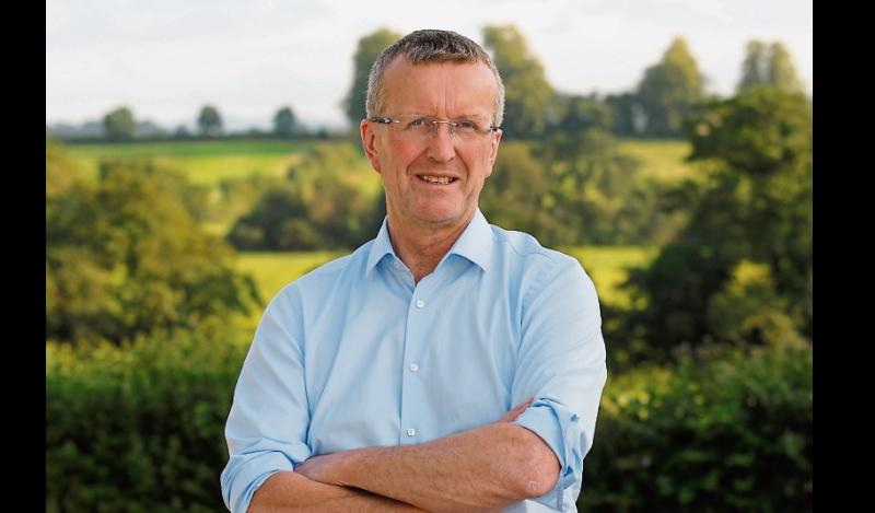 Tipperary IFA candidate leads busload of farmers to Dublin over beef crisis