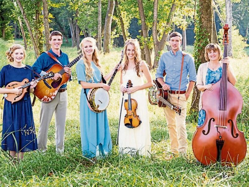 Clonmel Folk Club host the Petersens this Thursday night