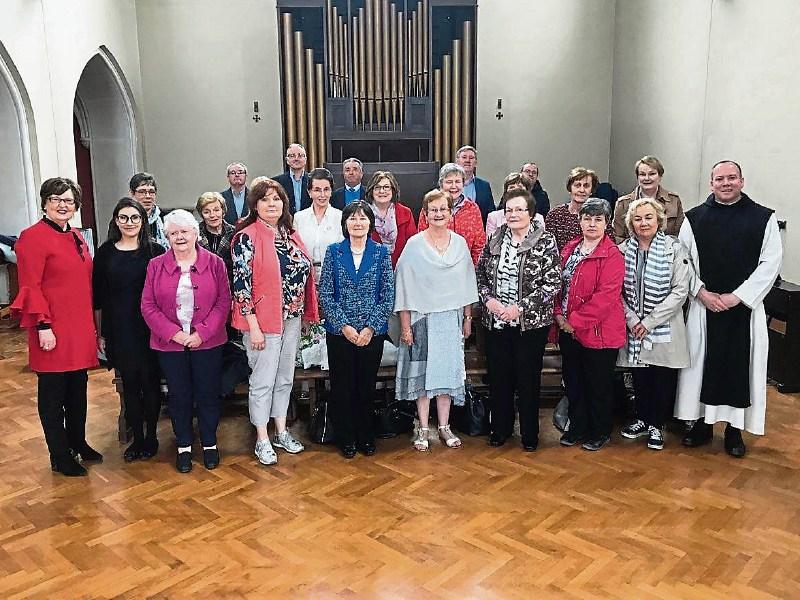 Roscrea Community Choir is now resuming rehearsals