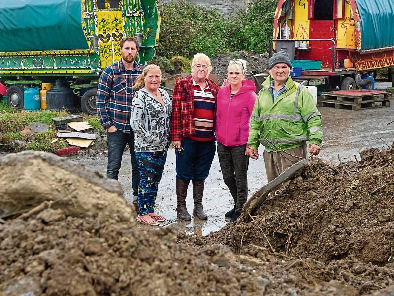 Tipperary Travellers group condemns&nbsp;dumping of mud by Council&nbsp;in front of elderly couple&rsquo;s caravan&nbsp;