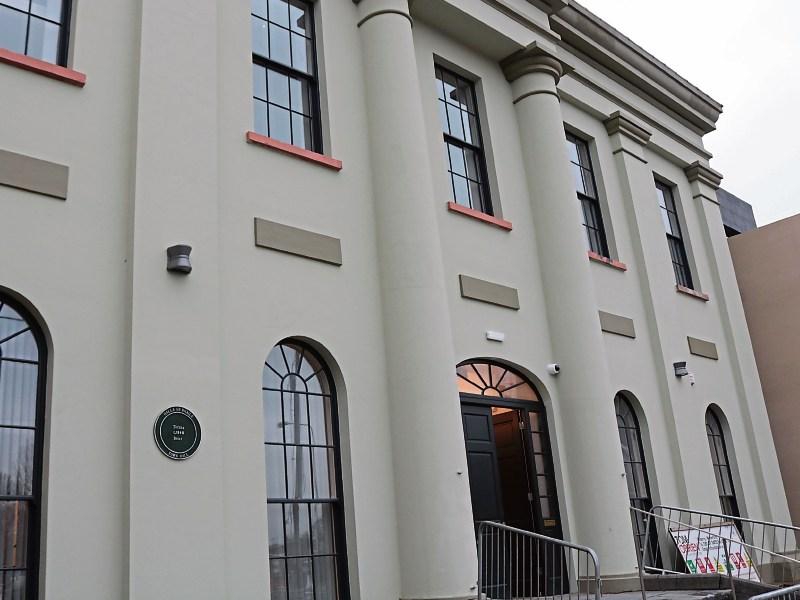 Carrick-on-Suir bridge gullies to be kept clear over winter to prevent road surface water