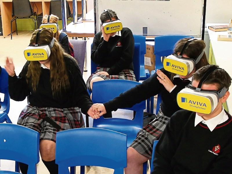 Col&aacute;iste Phobal Roscrea students experience car accidents in virtual reality