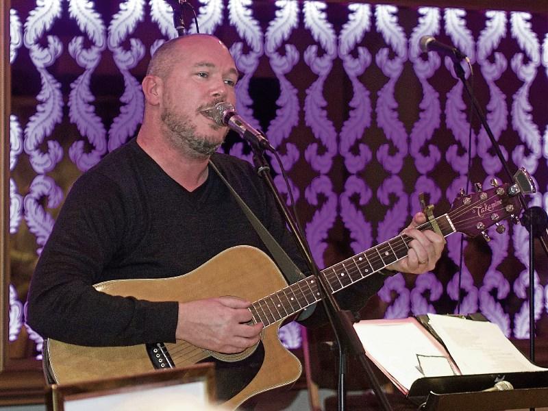 High Kings star returns to his Co. Tipperary hometown to perform at Day Care Centre fundraiser