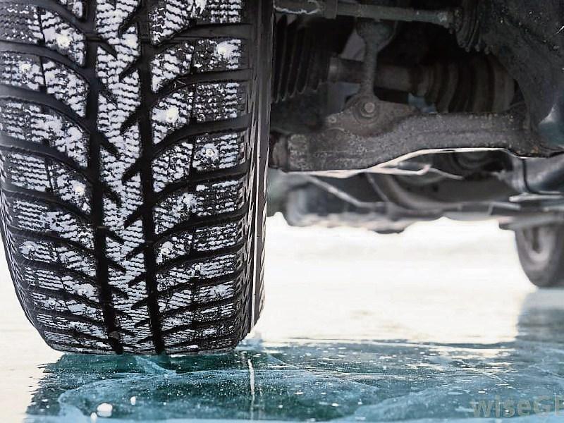 Tipperary motorists urged to be careful this morning as status yellow snow and ice alert remains in place