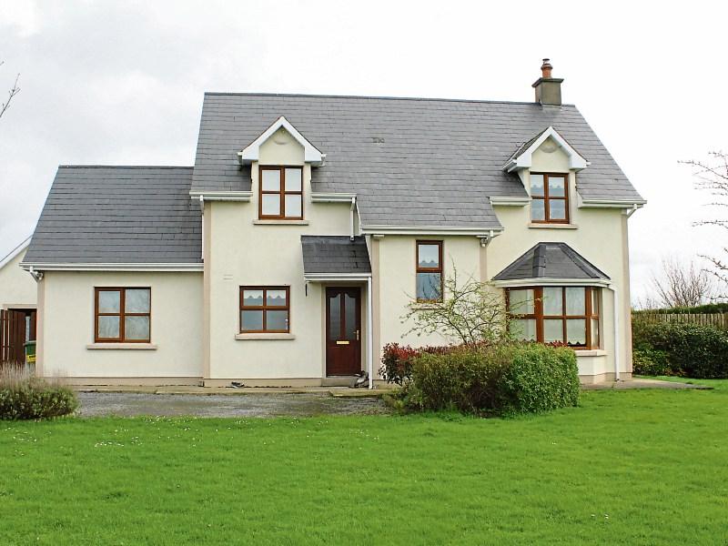 Tipperary property - beautiful family home in Cappawhite for &euro;240,000