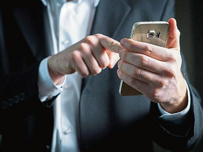 Tipperary Garda warning over text scams after €9,500 stolen from person’s bank account