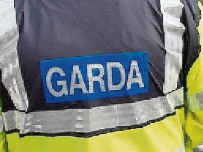 Gardaí investigate break-in to car in Tipperary Town 