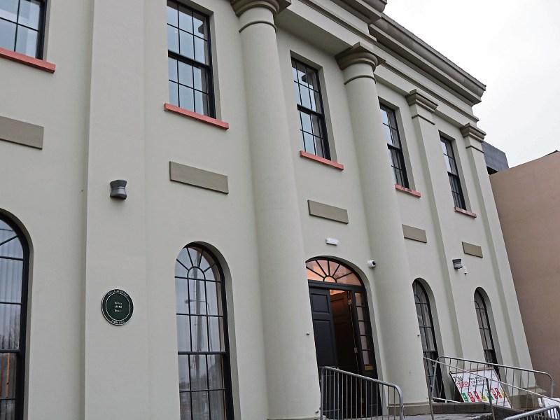 Lights outside new Carrick-on-Suir school campus still not turned on four years after its opening  