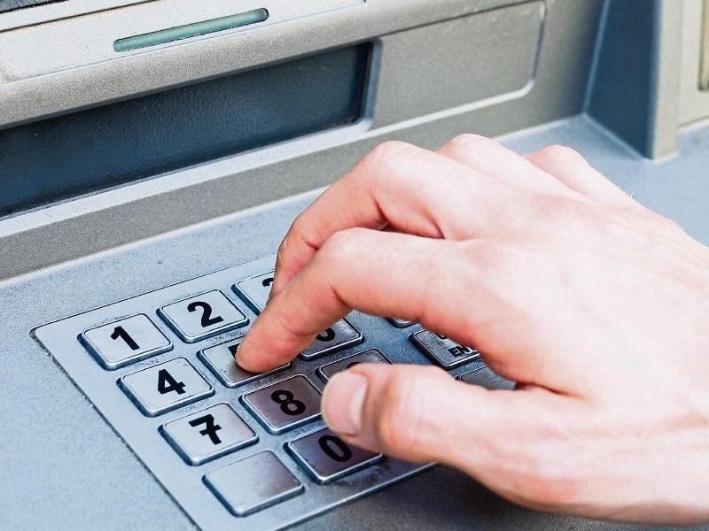 Council lobbies for no more cuts to banking services in Tipperary towns 